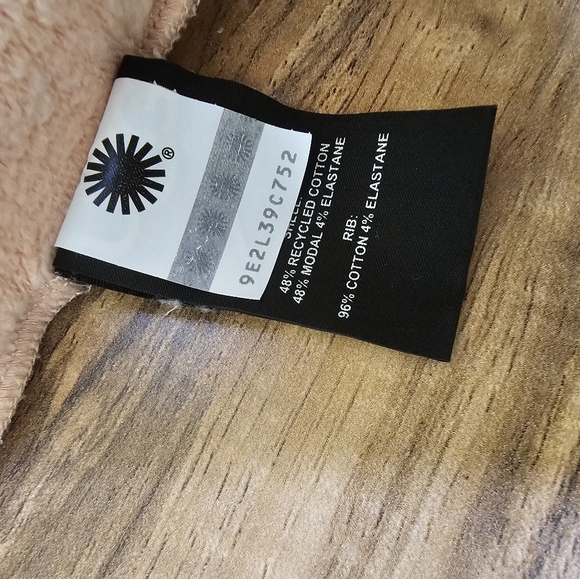 New UGG Simone Boyfriend Hoodie - Picture 9 of 16